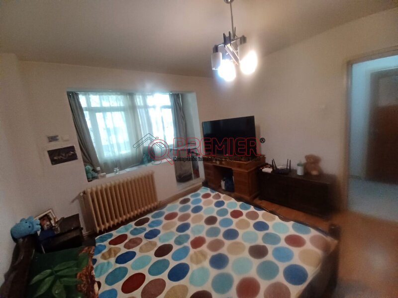 Sector 4- Str Izvorul Crisului- Apartament 3 camere